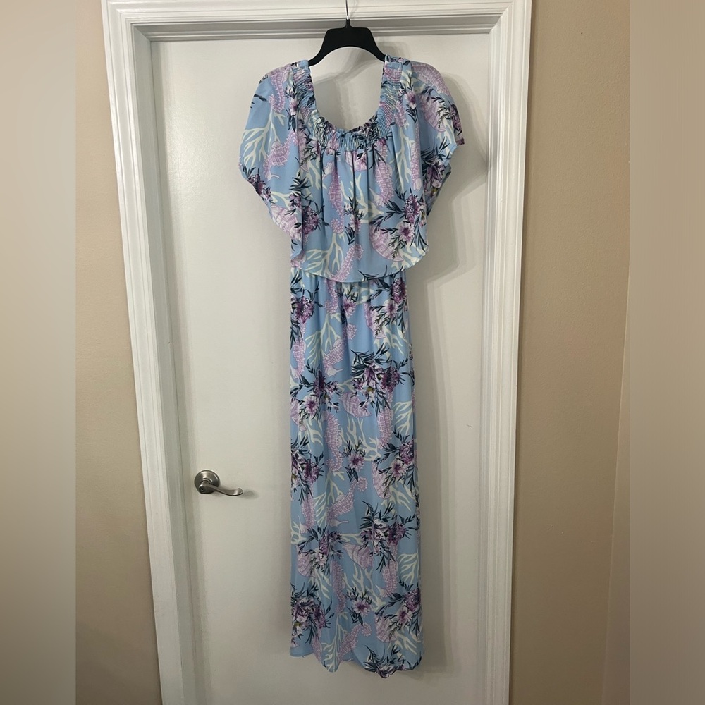 Peach Love California off the shoulder flowy Maxi dress size Medium